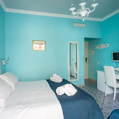 Nefele Hotel