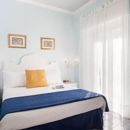 Nefele Otel 3*