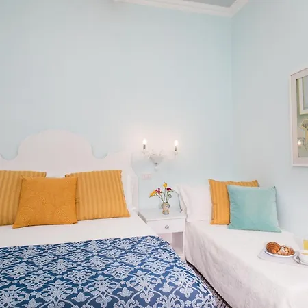 Otel Nefele Giardini Naxos