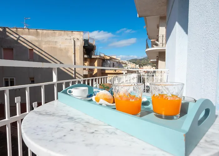 Hotel Nefele Giardini-Naxos