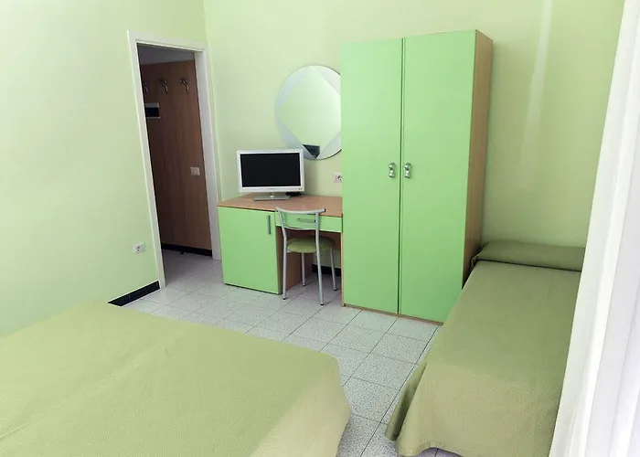 Nefele Giardini-Naxos