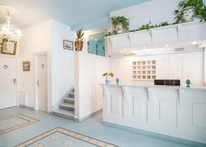 Nefele 3* Giardini-Naxos