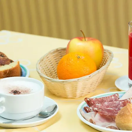 涅斐勒酒店 酒店 3*