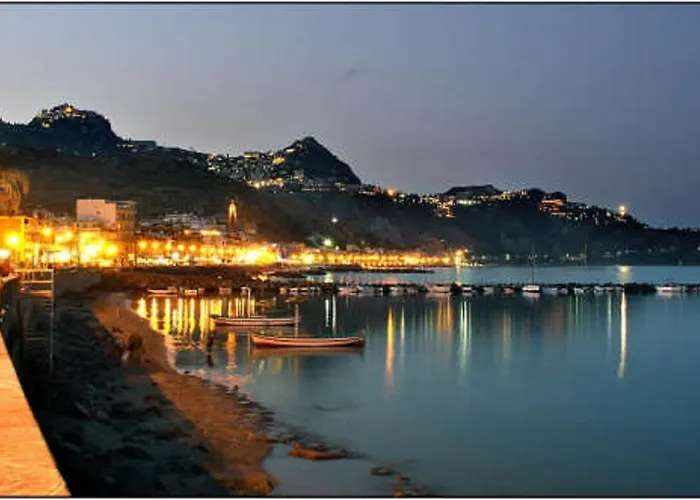 Nefele Giardini Naxos