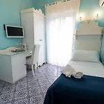 Hotel Nefele Giardini-Naxos