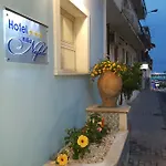 Hotel Nefele